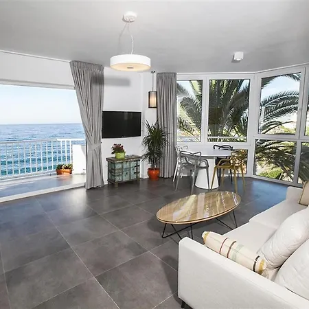 Super Front Line Modern New Apartm Nerja Buitenkant foto